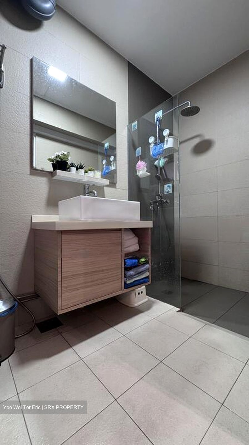 Blk 560 Hougang Street 51 (Hougang), HDB Executive #475174661